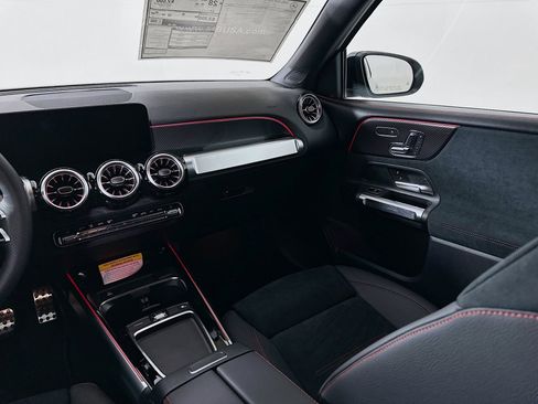 New 2026 Mercedes-Benz GLB 250 image 23