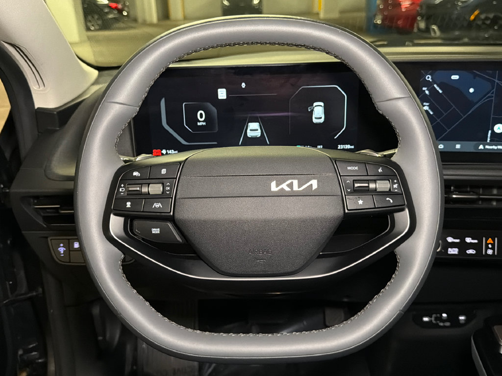 Certified 2025 Kia EV6 Light AWD/4WD image 23