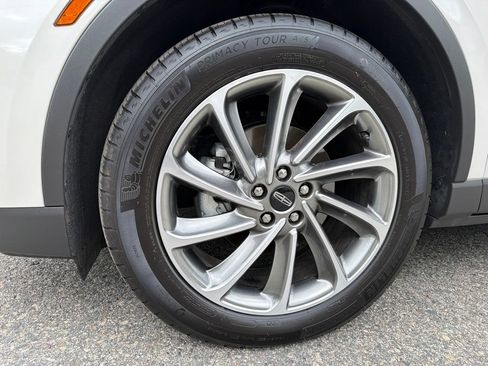 Used 2024 Lincoln Corsair AWD w/ Equipment Group 101A image 10