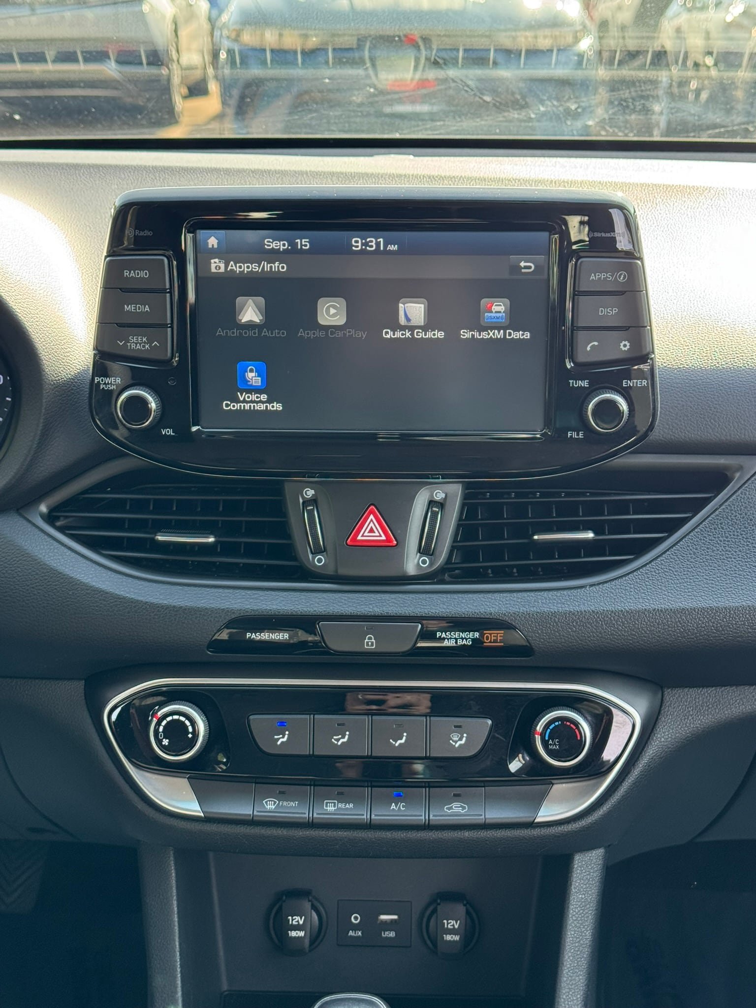 Used 2018 Hyundai Elantra GT FWD image 15