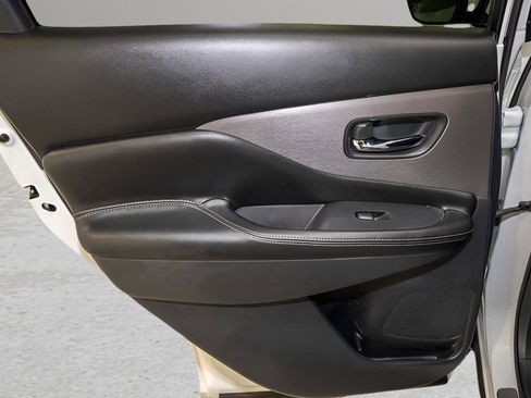 Certified 2024 Nissan Murano SV w/ SV Midnight Edition Package image 9