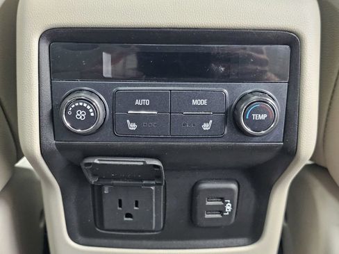 Used 2019 GMC Acadia Denali w/ LPO, Floor Liner Package AWD/4WD image 28