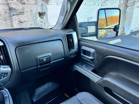 Used 2016 Chevrolet Silverado 2500 LTZ w/ Duramax Plus Package AWD/4WD image 33