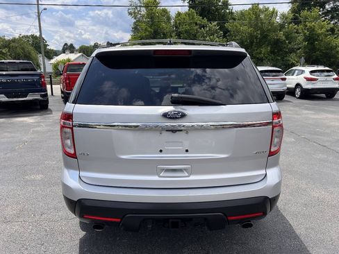 Used 2012 Ford Explorer XLT AWD/4WD image 6