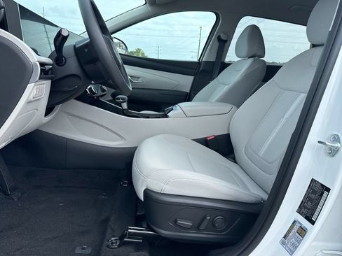 Used 2025 Hyundai Tucson SEL FWD image 6