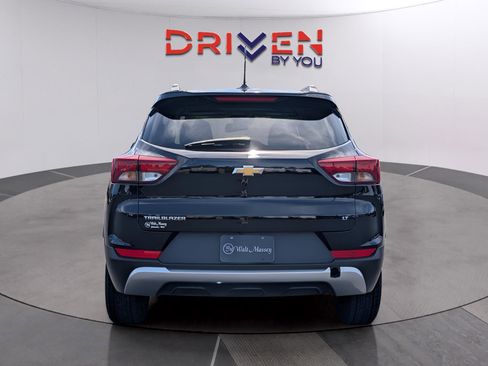 Used 2023 Chevrolet TrailBlazer LT image 4