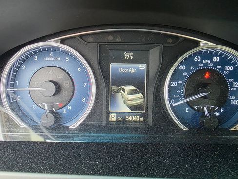 Used 2016 Toyota Camry XLE w/ Protection Package (Q2) FWD image 11