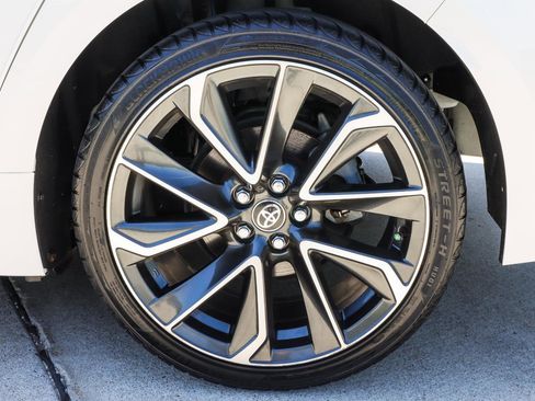 Used 2020 Toyota Corolla SE FWD image 20