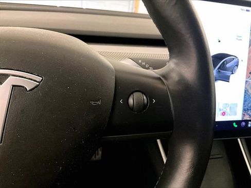 Used 2018 Tesla Model 3 Long Range RWD image 18