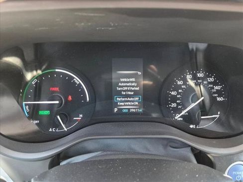 Used 2024 Toyota Sienna XLE w/ XLE Plus Package FWD image 12