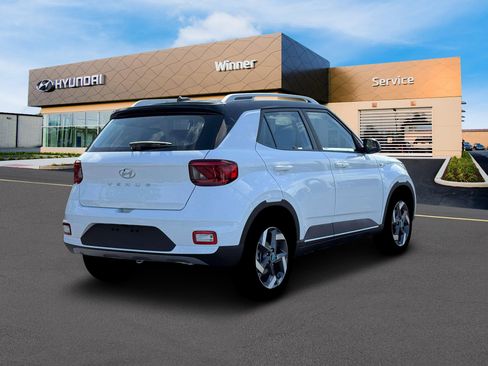 New 2026 Hyundai Venue SEL image 7