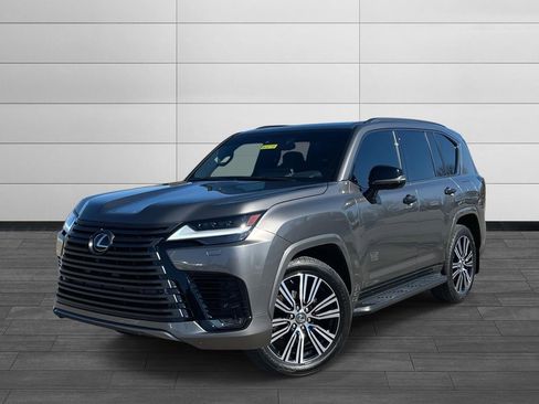 Used 2023 Lexus LX 600 4WD w/ Luxury Package image 1