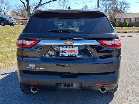 Used 2018 Chevrolet Traverse LT image 5