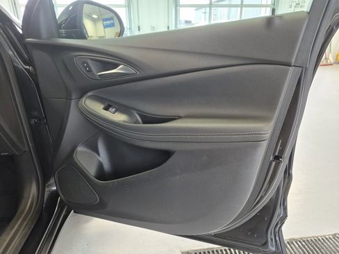 Used 2024 Buick Encore GX Preferred FWD image 11