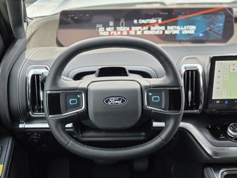 New 2027 Ford Expedition Platinum w/ Stealth Performance Package AWD/4WD image 22