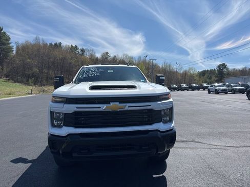 New 2026 Chevrolet Silverado 2500 Custom w/ Custom Value Package image 2