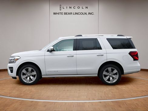 Used 2024 Ford Expedition Platinum AWD/4WD image 8