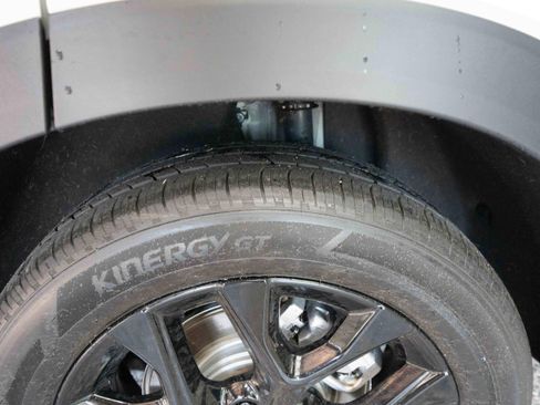 Used 2025 Honda HR-V Sport image 30
