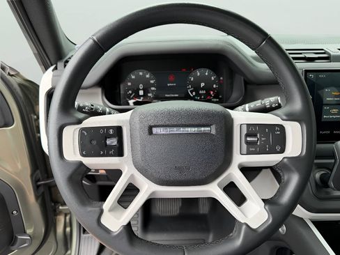 Used 2025 Land Rover Defender 110 S AWD/4WD image 21