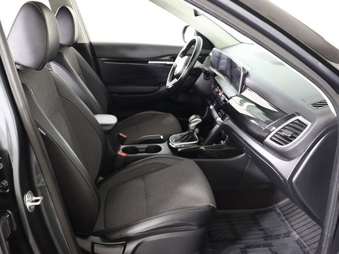Used 2025 Kia Seltos S FWD image 28
