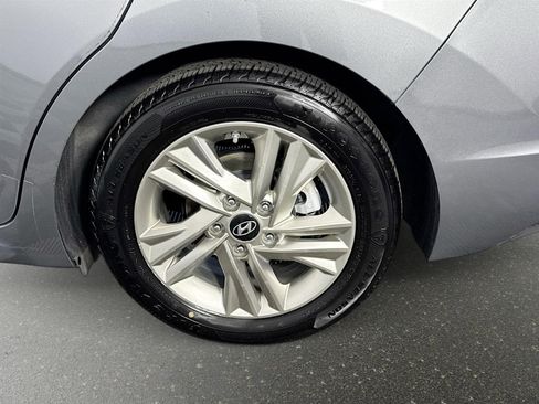 Used 2019 Hyundai Elantra SEL w/ Cargo Package FWD image 28