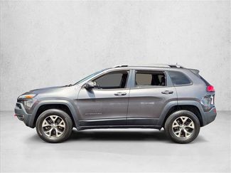 Used 2017 Jeep Cherokee Trailhawk w/ Comfort/Convenience Group AWD/4WD video 2