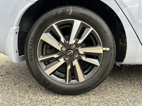 New 2025 Nissan Versa SV w/ Trunk Package image 17