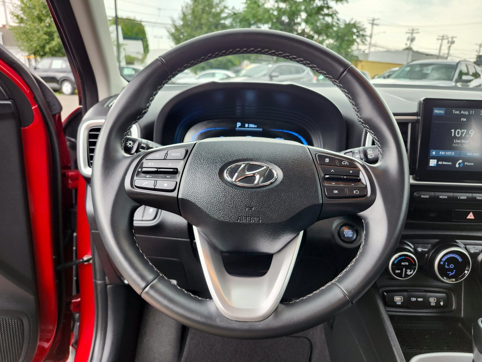 Certified 2026 Hyundai Venue SEL FWD image 28
