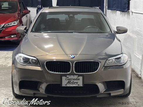 Used 2013 BMW M5 image 4