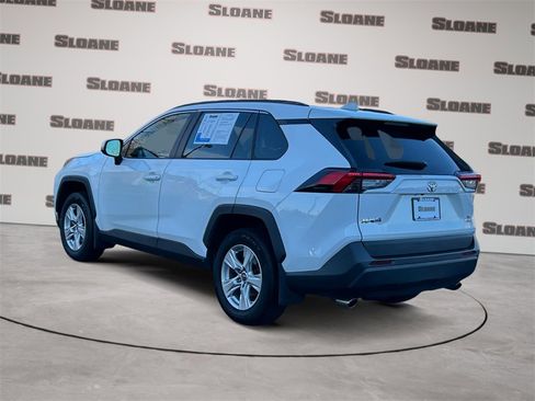 Used 2021 Toyota RAV4 XLE image 3