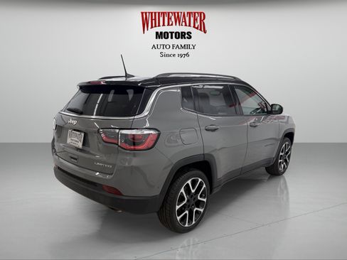 Used 2021 Jeep Compass Limited w/ Sun and Sound Group AWD/4WD image 4