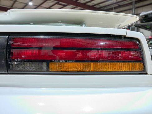 Used 1991 Pontiac Firebird Formula image 39