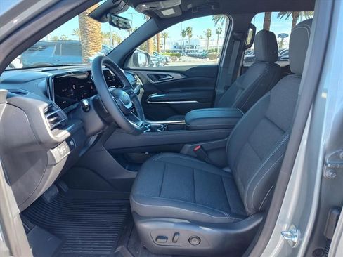 New 2026 Chevrolet Traverse LT w/ Midnight/Sport Edition FWD image 5