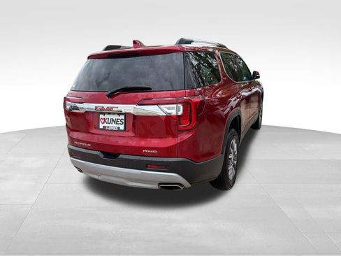 Used 2023 GMC Acadia SLT AWD/4WD image 10