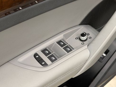 Used 2019 Audi Q5 Prestige w/ Prestige Package AWD/4WD image 29