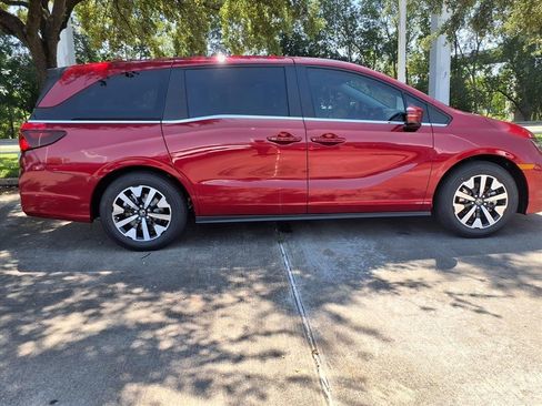 New 2026 Honda Odyssey EX-L image 14