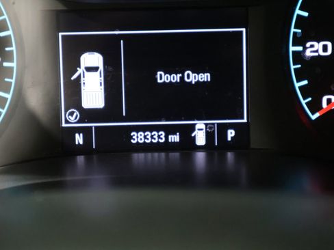 Used 2022 Chevrolet Colorado LT w/ Luxury Package image 38