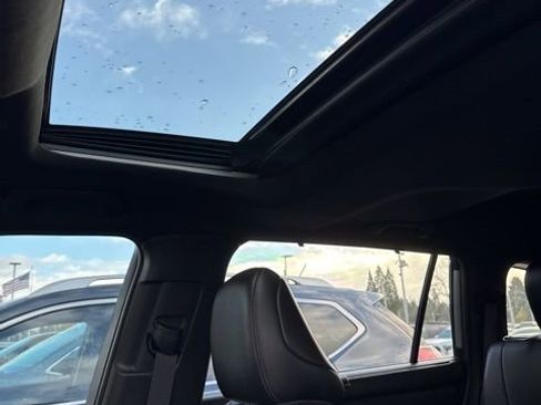 Certified 2024 Toyota Highlander XSE image 4