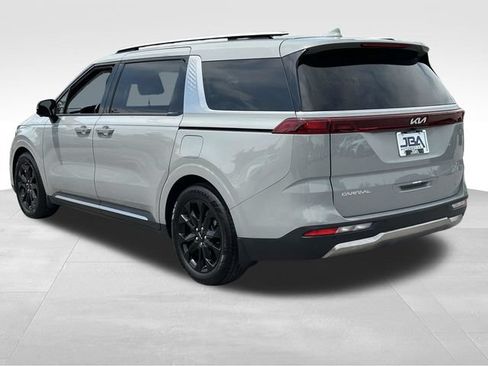 Used 2024 Kia Carnival SX FWD image 25