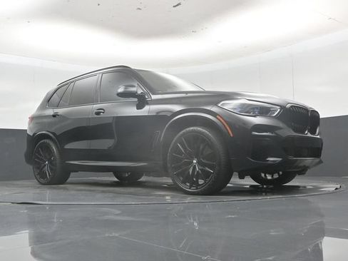 Used 2022 BMW X5 M50i w/ Executive Package AWD/4WD image 46
