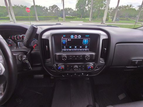 Used 2016 Chevrolet Silverado 3500 LT w/ LT Convenience Package AWD/4WD image 10