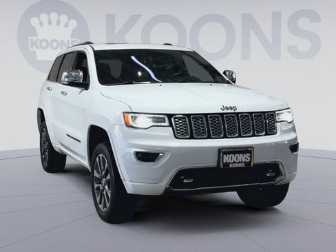Used 2017 Jeep Grand Cherokee Overland image 4