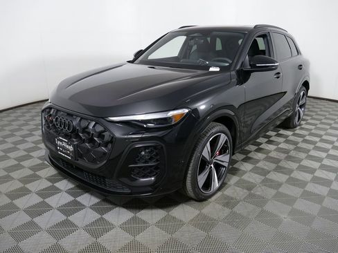 Used 2025 Audi Q5 2.0T Premium Plus w/ Premium Plus Package AWD/4WD image 23