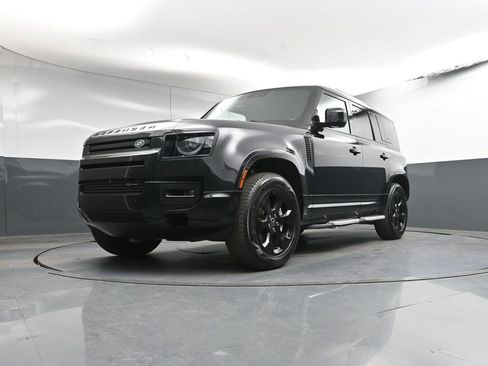 Used 2023 Land Rover Defender 110 X-Dynamic SE AWD/4WD image 29