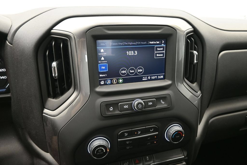 Used 2025 Chevrolet Silverado 1500 Custom AWD/4WD image 38