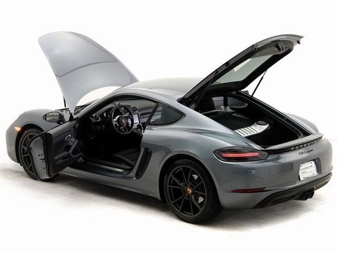 Used 2025 Porsche 718 Cayman image 31