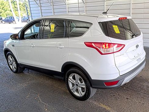 Used 2016 Ford Escape SE AWD/4WD image 2
