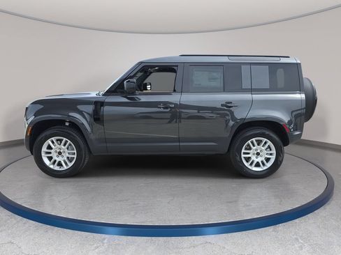 New 2026 Land Rover Defender 110 S AWD/4WD image 8