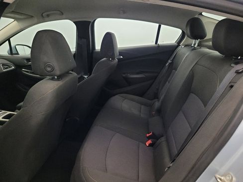 Used 2018 Chevrolet Cruze LS w/ LS Fleet Convenience Package FWD image 18
