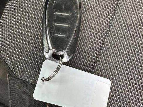 Used 2019 Chevrolet Traverse LT image 46